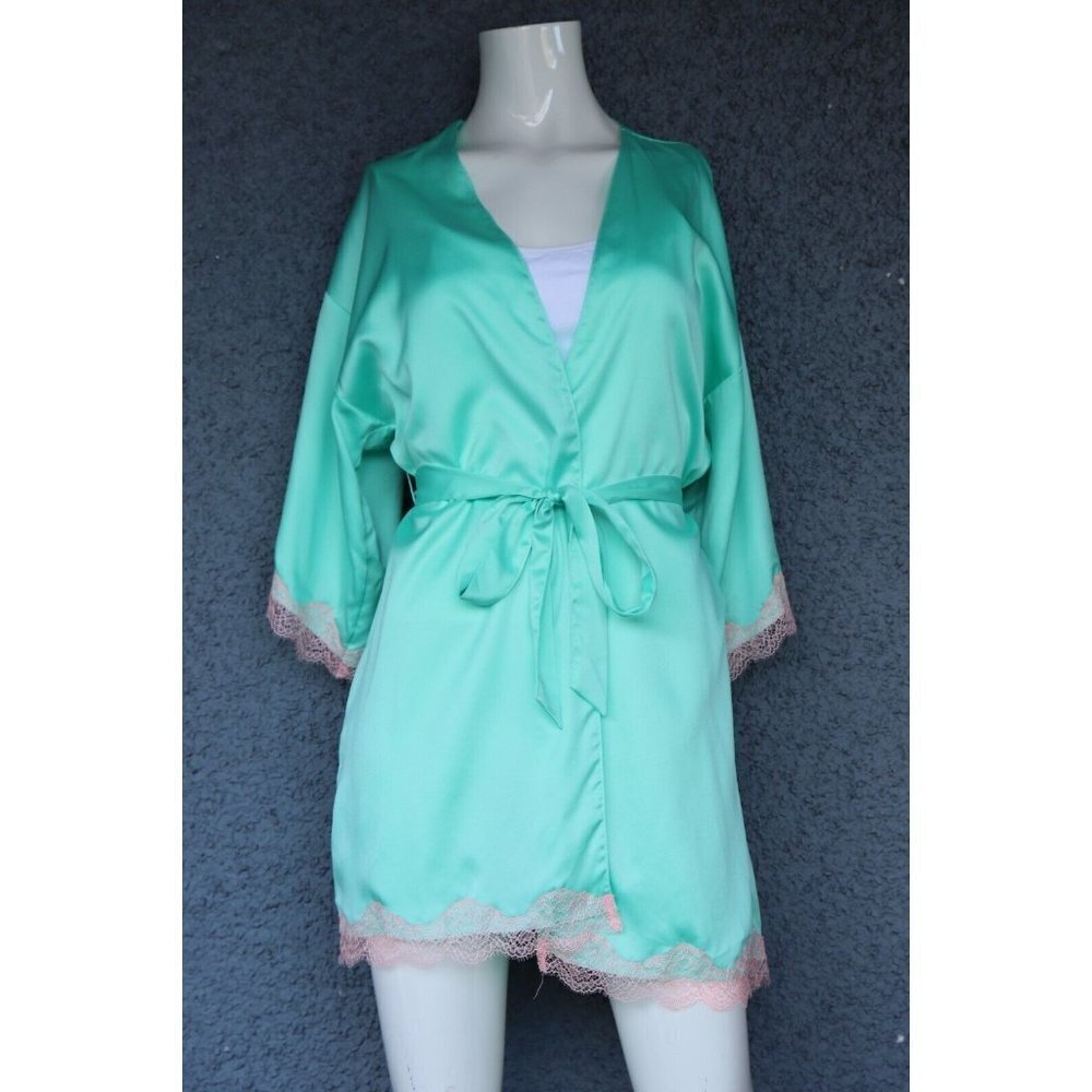 Victoria's Secret Womens Size XS/S Green Peach Satin Robe Belted Short Lace Trim